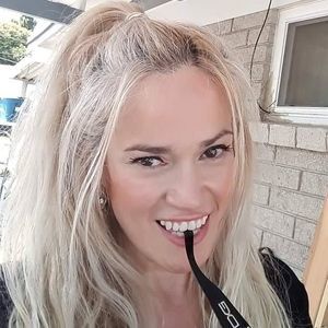 Meet your Posher, Sandy